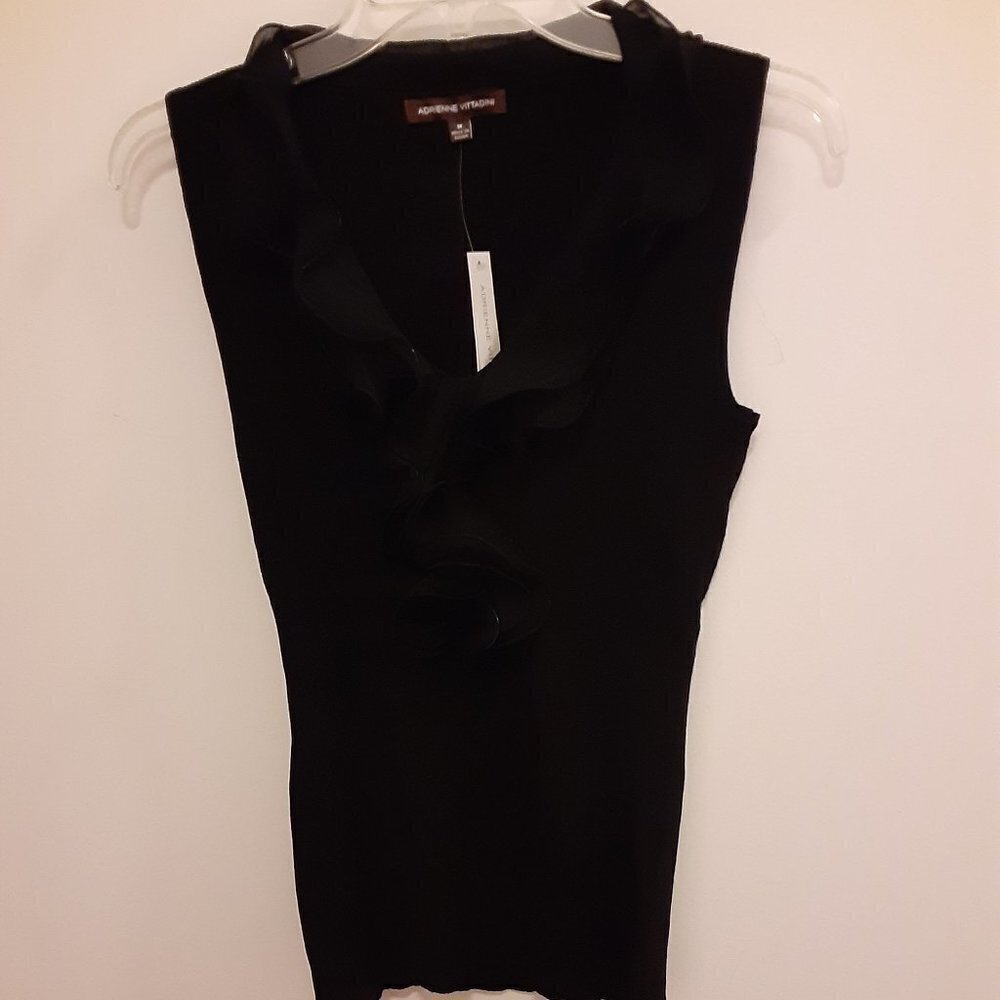 Adrienne Vittadini Size M Black Sleeveless Top w/Ruffled V-Neckline.